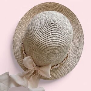 Beautiful Boho-Chic Summer Hat with Bow